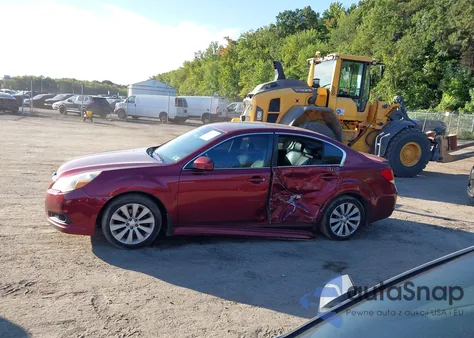 2010 Subaru Legacy 2.5I Limited из США, поврежденный, VIN 4S3BMBK6XA3223219